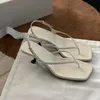 High Heels für Damen im Sommer, schmale Absätze, hochhackige Sandalen, Rückenriemen, Katzenabsatz, Fischgrätenmuster, quadratische Zehensandalen, Flip-Flops