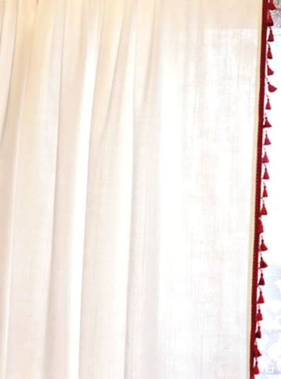 Tende con nappe in cotone avorio, tende con bordo a nappe color bianco sporco, tende con nappe in stile rustico, opzioni di colore per tende con nappe