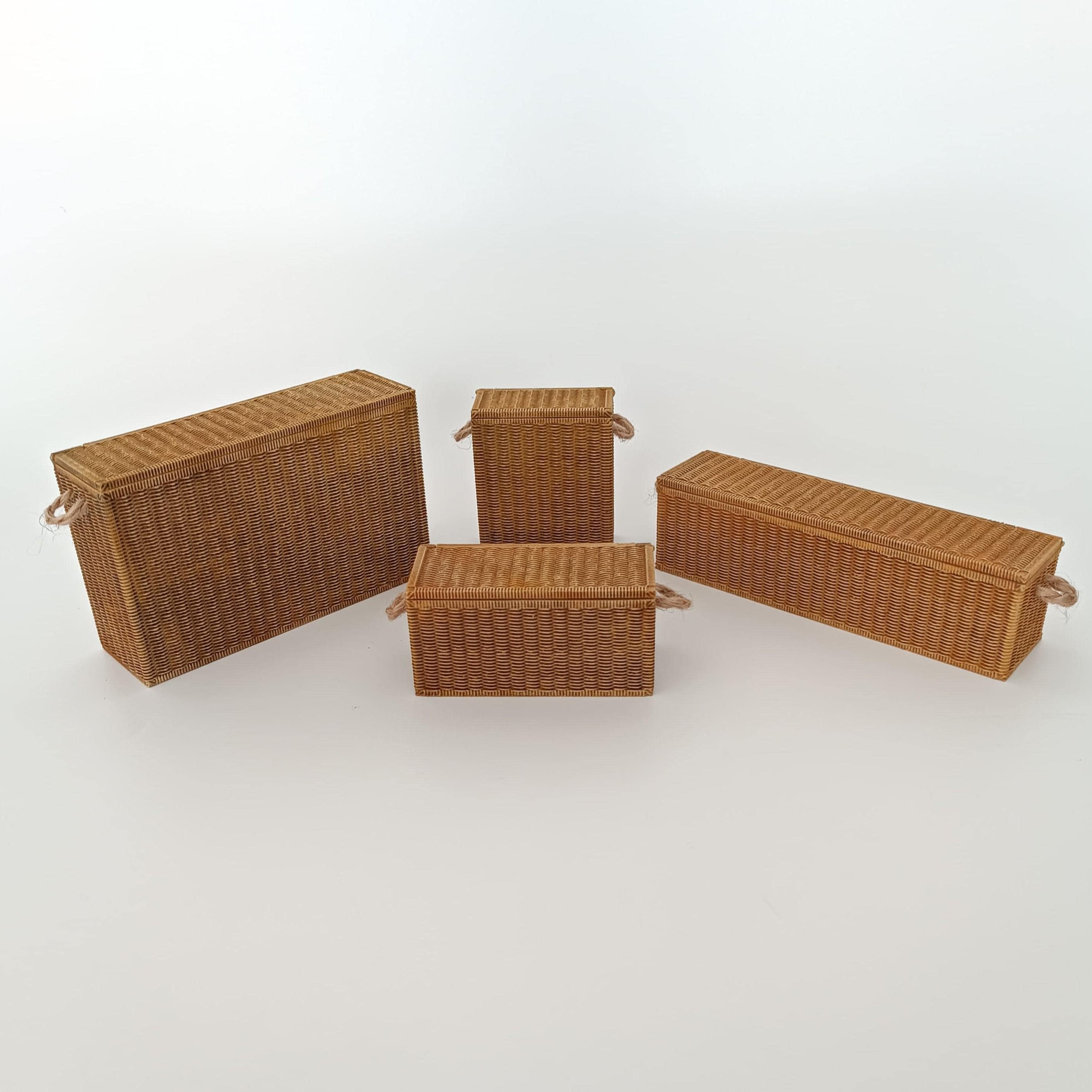 File STL - Set STL di bauli in vimini in scala 1/12 (set di 4 bauli in miniatura) per case delle bambole e progetti in miniatura (licenza commerciale)