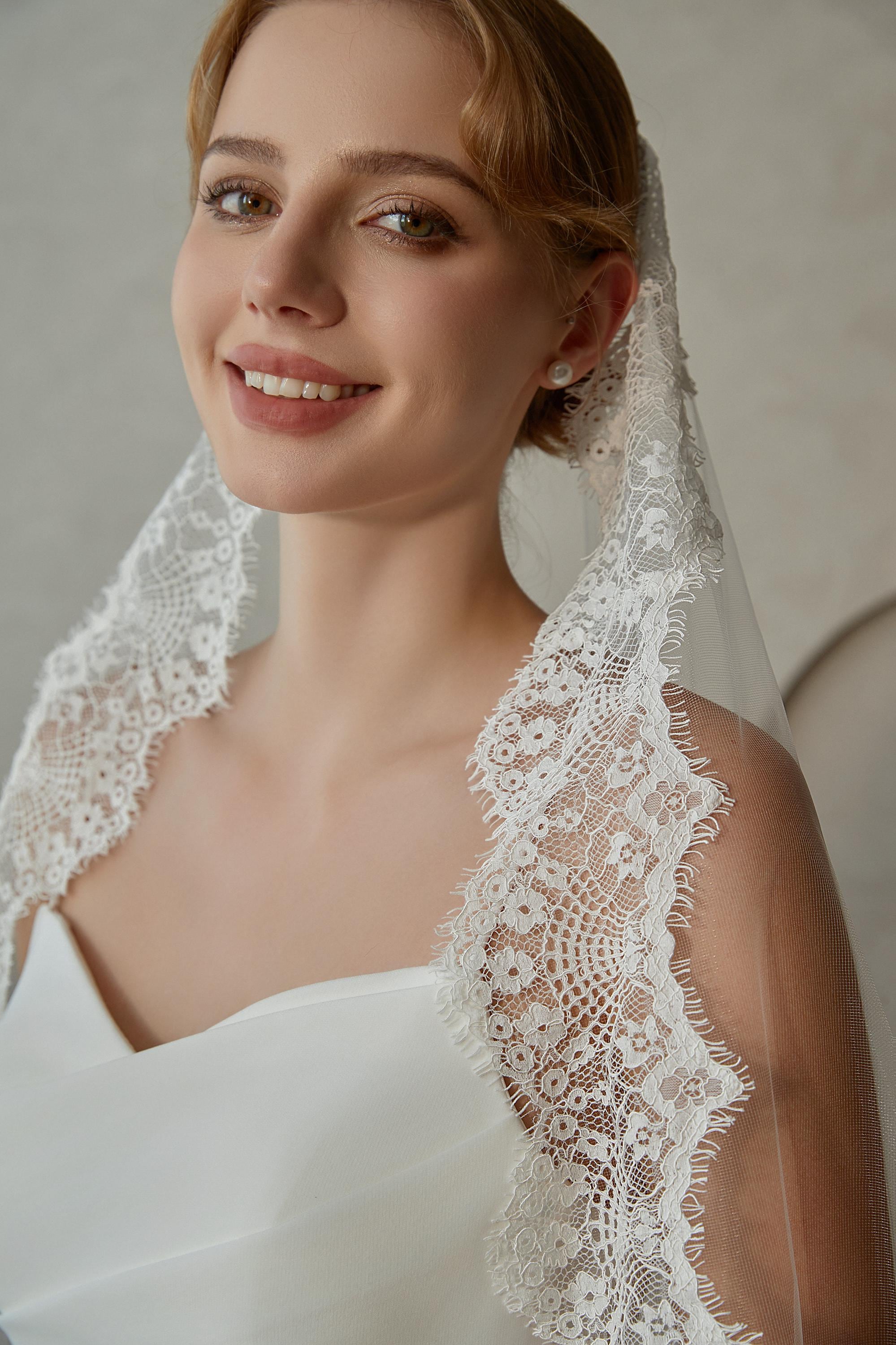 Velo da sposa con bordo in pizzo, velo da sposa in pizzo mantiglia, velo in pizzo rosa, velo in pizzo con punta delle dita, velo a 1 strato con pettin