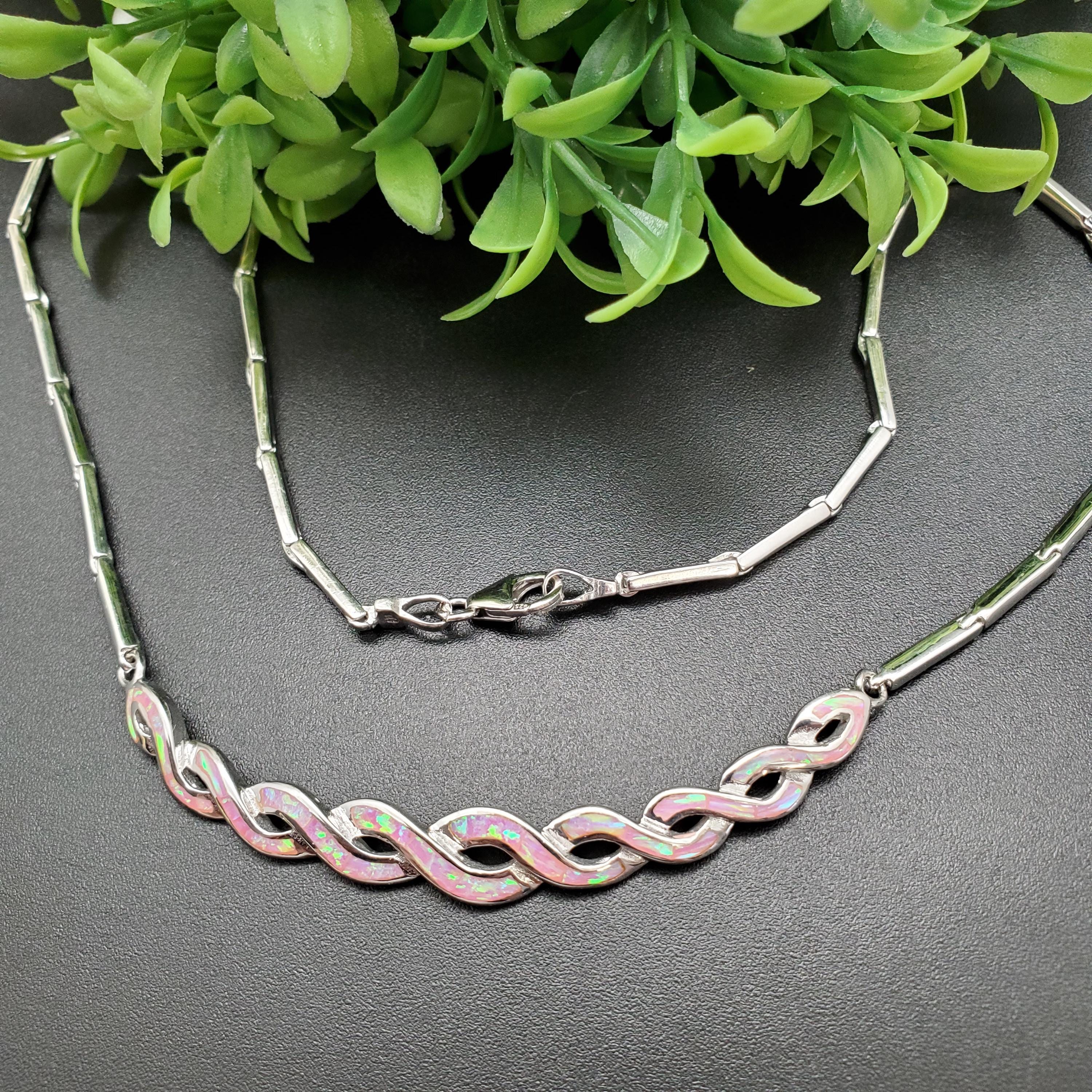 PLNT#355 / Collana con ciondolo in opale rosa fuoco intarsiato da 17,5 pollici / Collana con ciondolo in opale rosa in argento sterling / Collana con