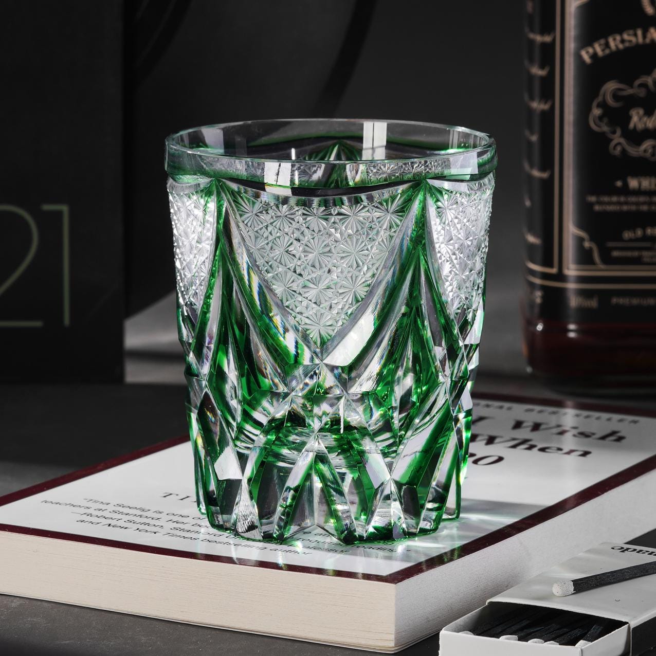 Bicchiere da whisky verde Edo Kiriko tagliato a mano, bicchieri da bar vintage in cristallo inciso, bicchieri da bar giapponesi colorati, bicchieri da