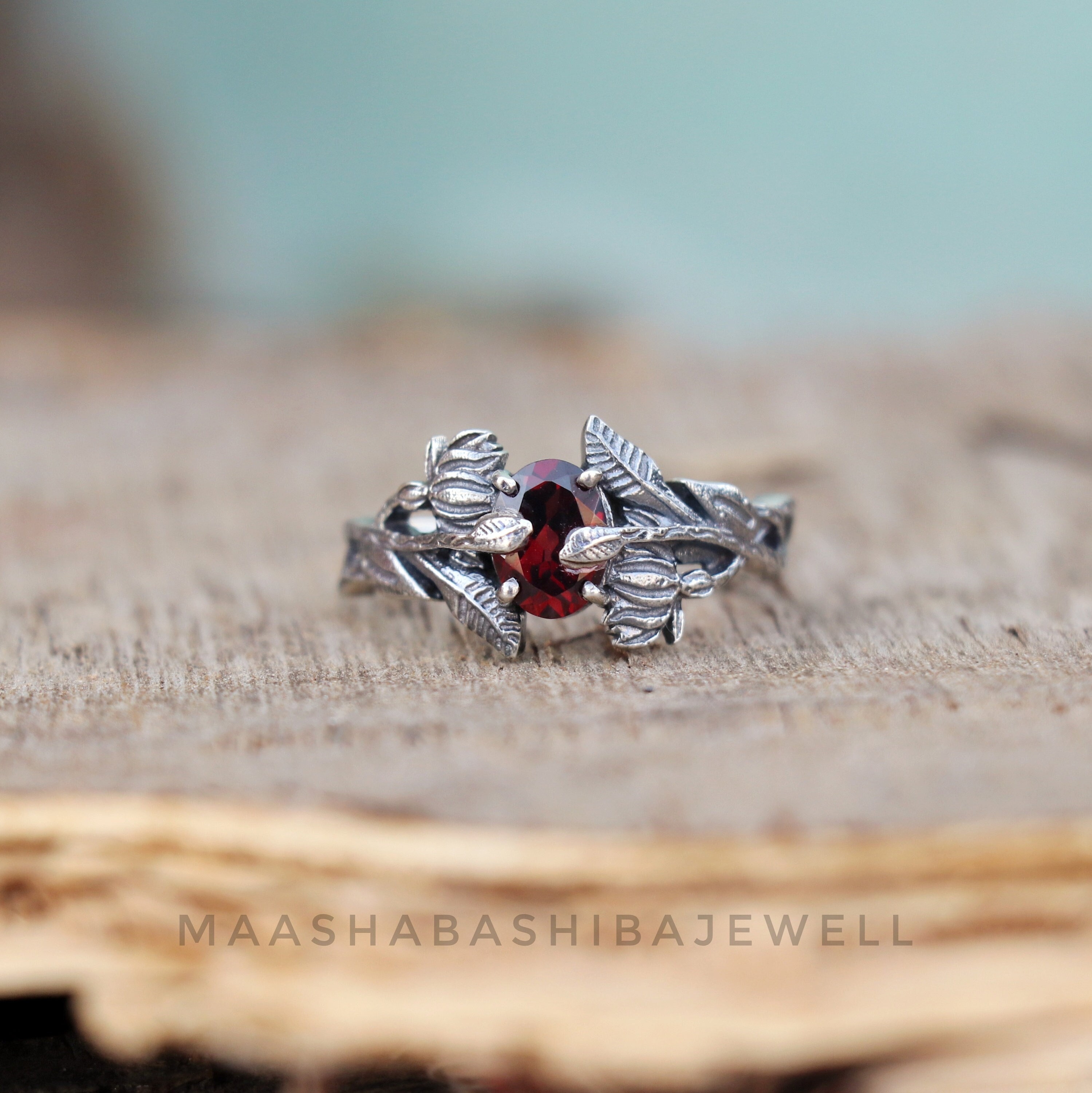 Anello con granato naturale, anello con ramo d'albero in argento, anello in argento sterling 925, anello fatto a mano ispirato alla natura, anello con