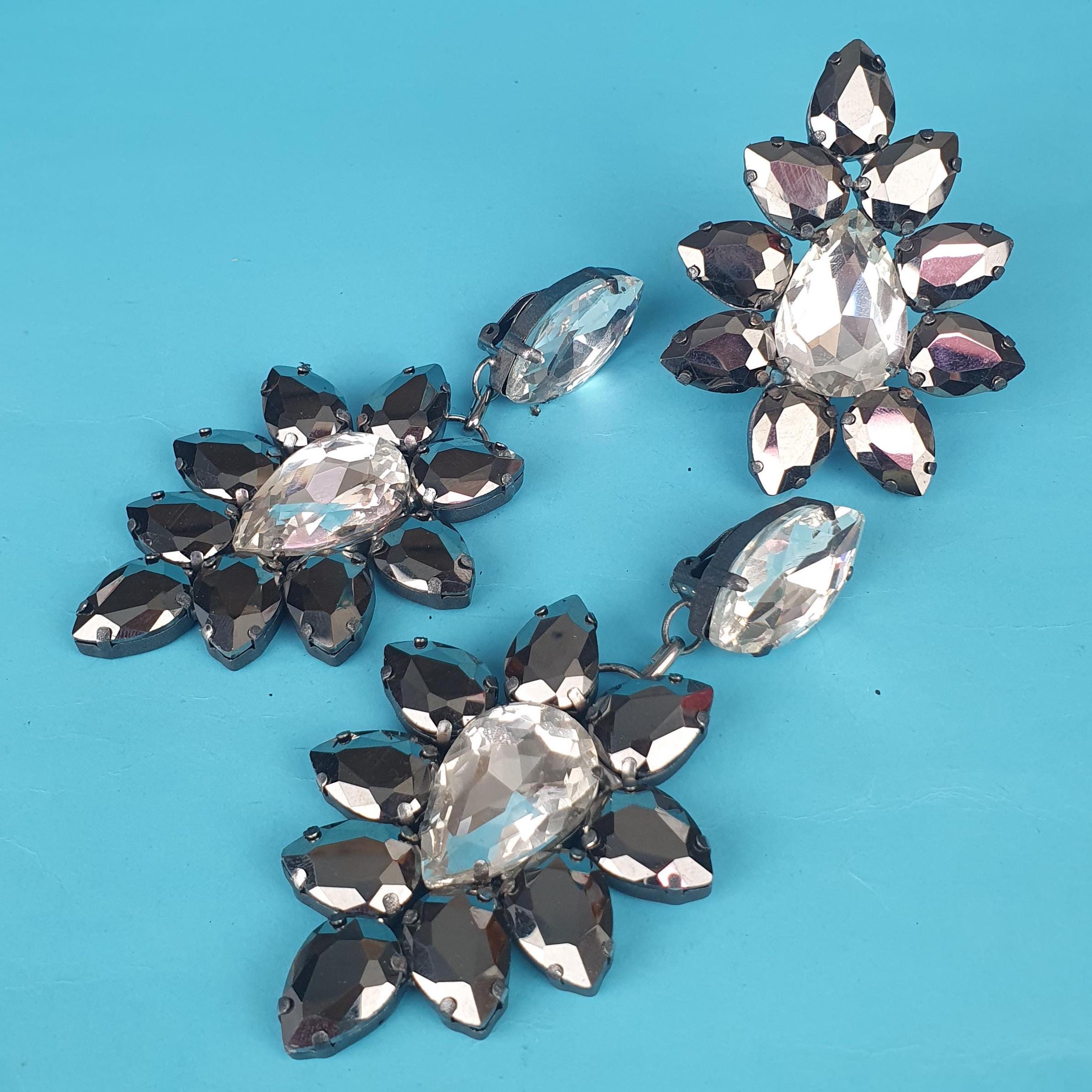 Set di orecchini e anello Giant Stage Drag, fatti a mano nel Regno Unito, orecchini con clip in cristallo, anello regolabile in cristallo, bigiotteria
