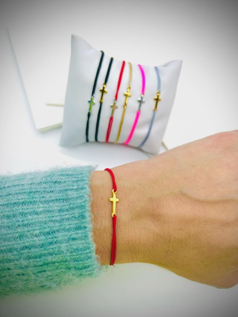 Bracciale con ciondolo a croce Bracciale con corda a croce Uomo Donna Bracciale con croce Bracciale cristiano Bracciale religioso Lateralmente