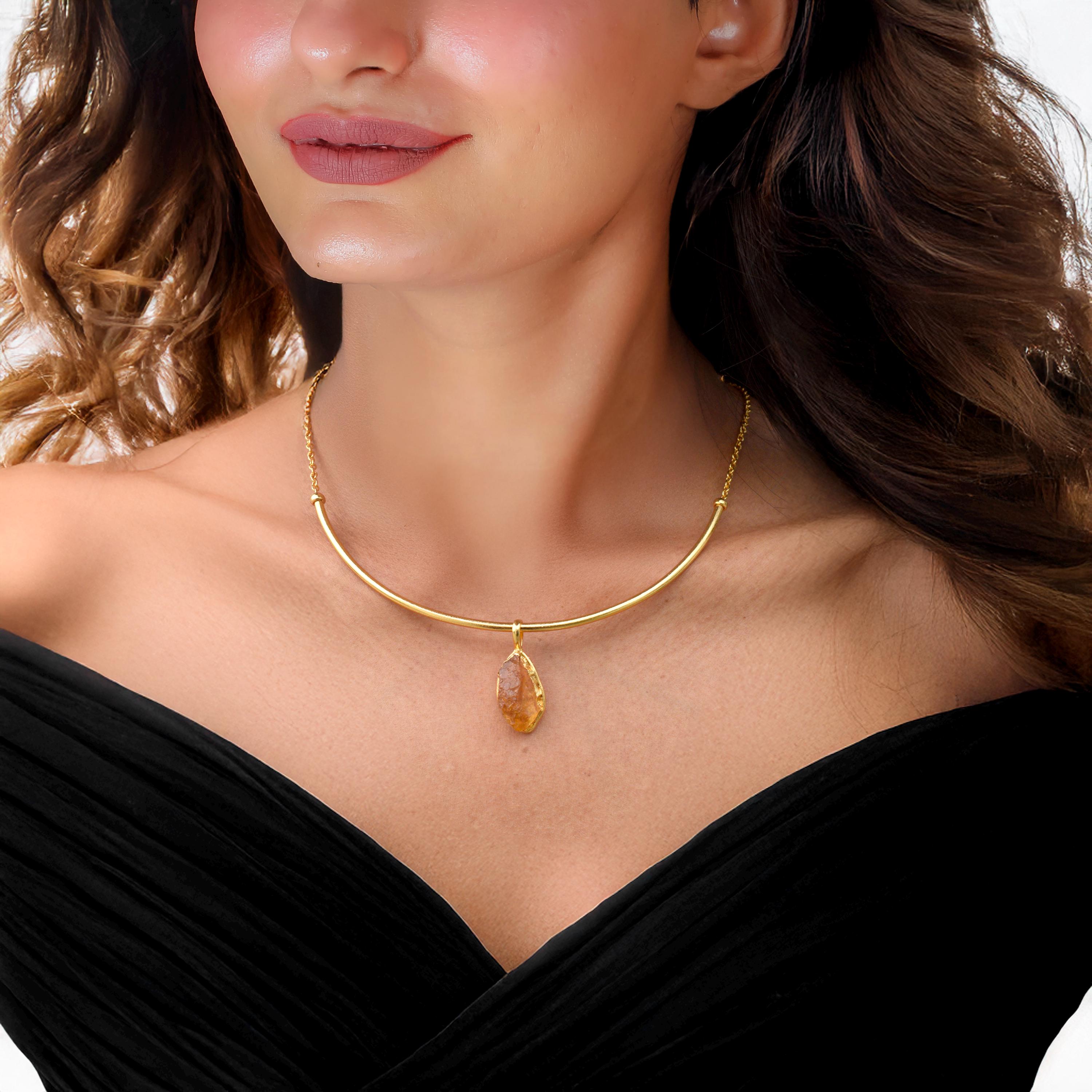 Collana con polsino in ametista grezza \ Collana con citrino \ Collana con più pietre \ Collana con colletto \ Collana in metallo \ Collana girocollo