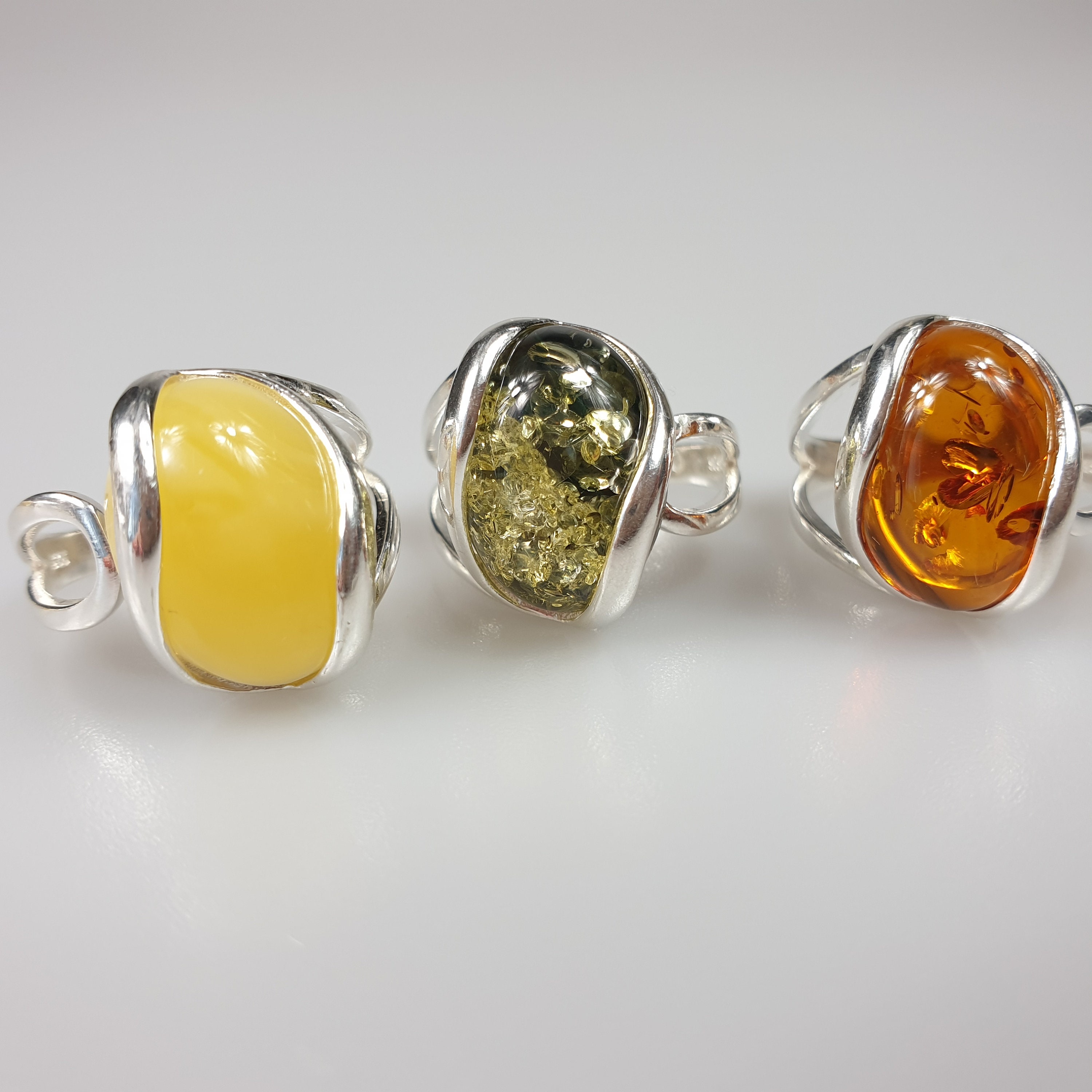Anello in ambra, anello in argento sterling 925, ambra baltica naturale, anelli in ambra verde. Anelli. Anello in ambra bianca. Anello regolabile. Pic