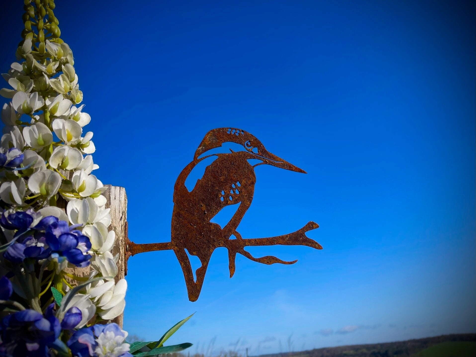 Scultura da giardino con ramo di martin pescatore in metallo arrugginito rustico, per esterni, decorazione da giardino, pali del cancello, regalo