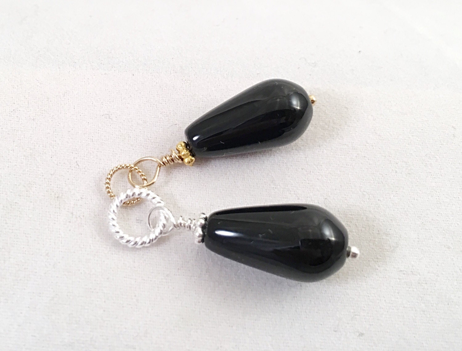 Ciondolo a goccia in onice nero intercambiabile, ciondolo a goccia in onice nero per collana, ciondolo ovale lungo nero, ciondolo Huggie in onice nero