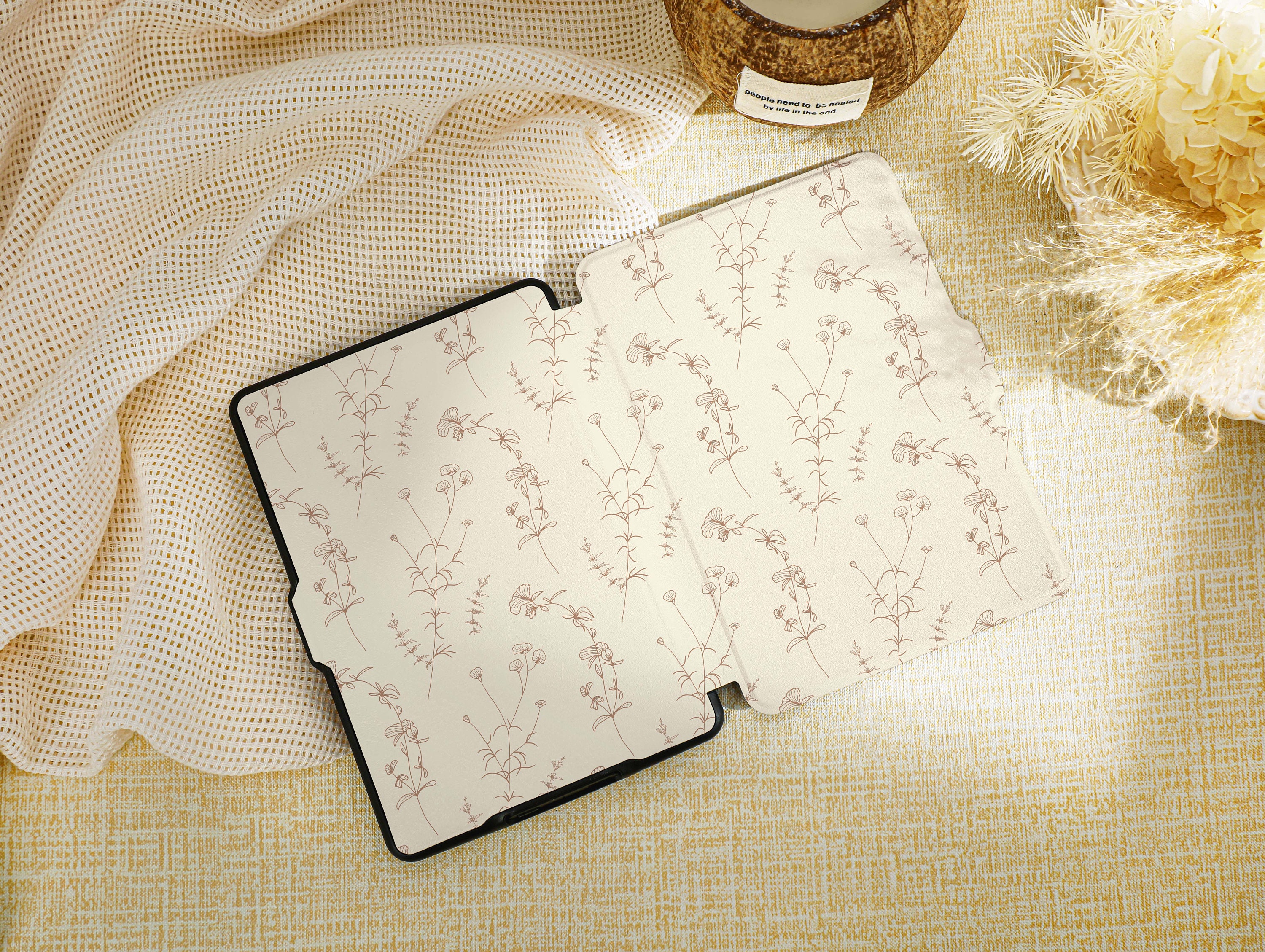 Custodia Kindle Paperwhite fiore beige, custodia Paperwhite 6.8, kindle 10th 11th, copertina Kindle Paperwhite personalizzazione, custodia Kindle 2022