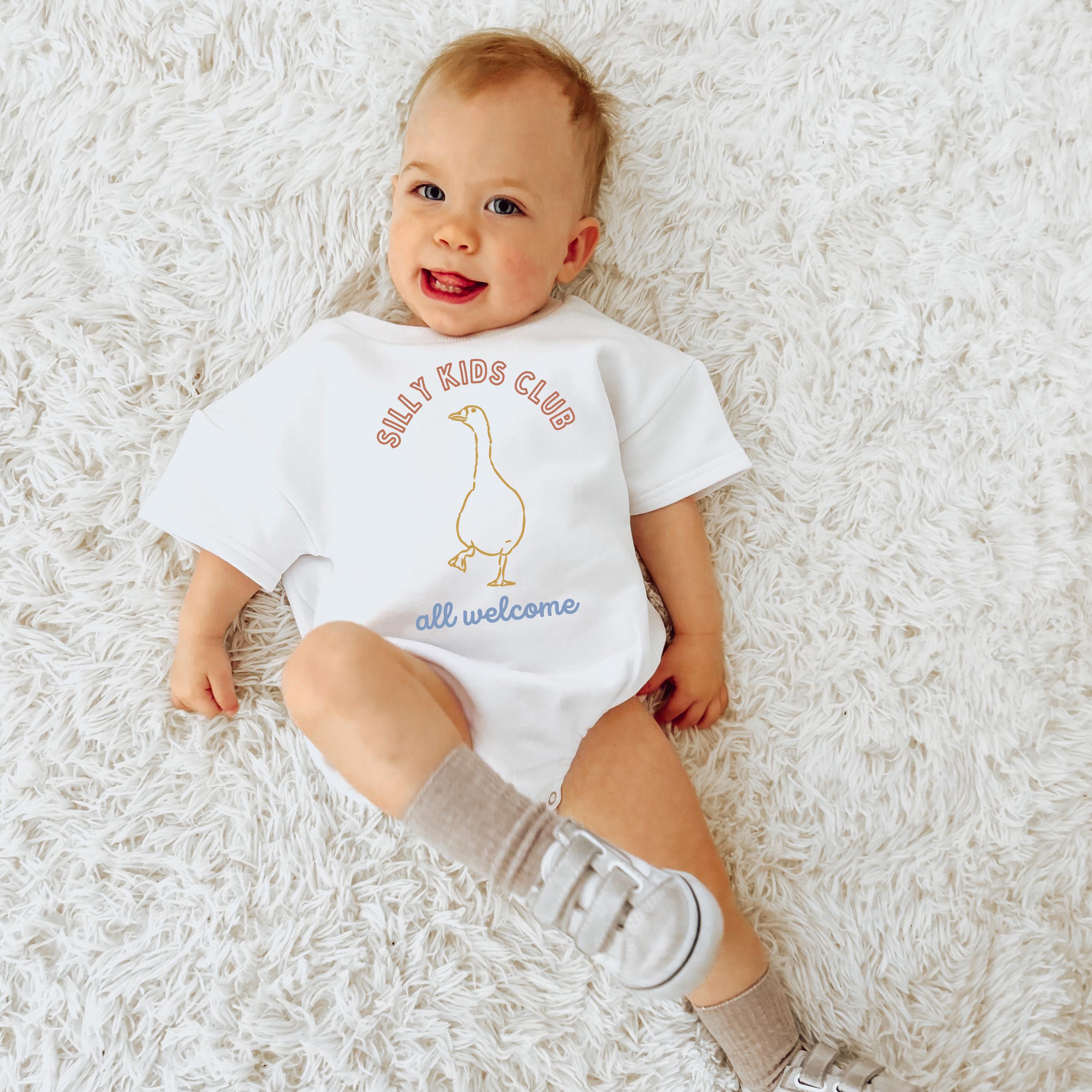 Camicia Silly Goose, Silly Kids Club, Camicia Goose, Tuta Goose, Felpa Goose, Abbigliamento per bambini neutro e positivo, Abbigliamento alla moda per