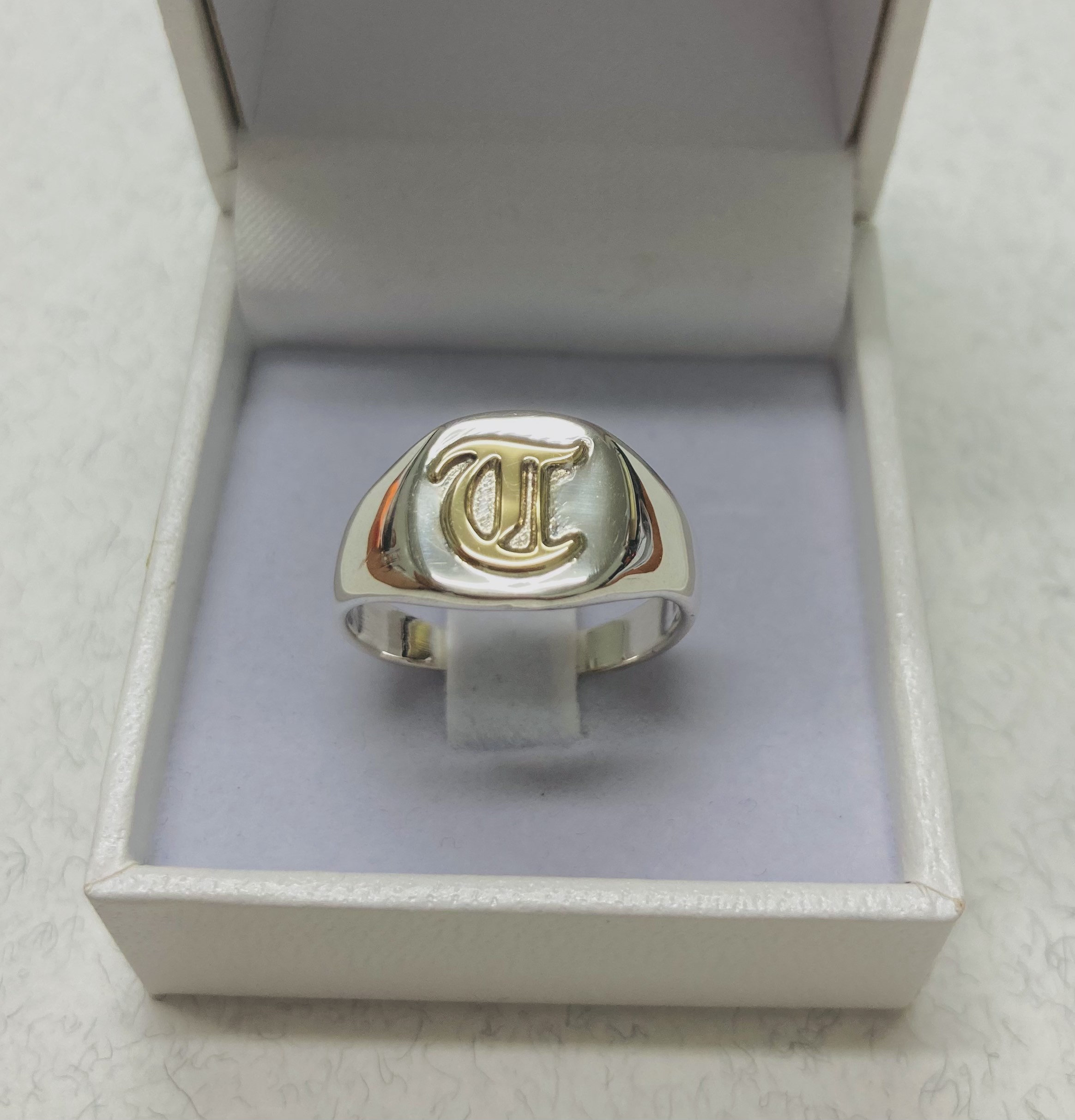 Anello monogramma. Anello iniziale da uomo. Anello monogramma in argento. anello personalizzato. Anello iniziale Guti. vecchio anello inglese. Anello
