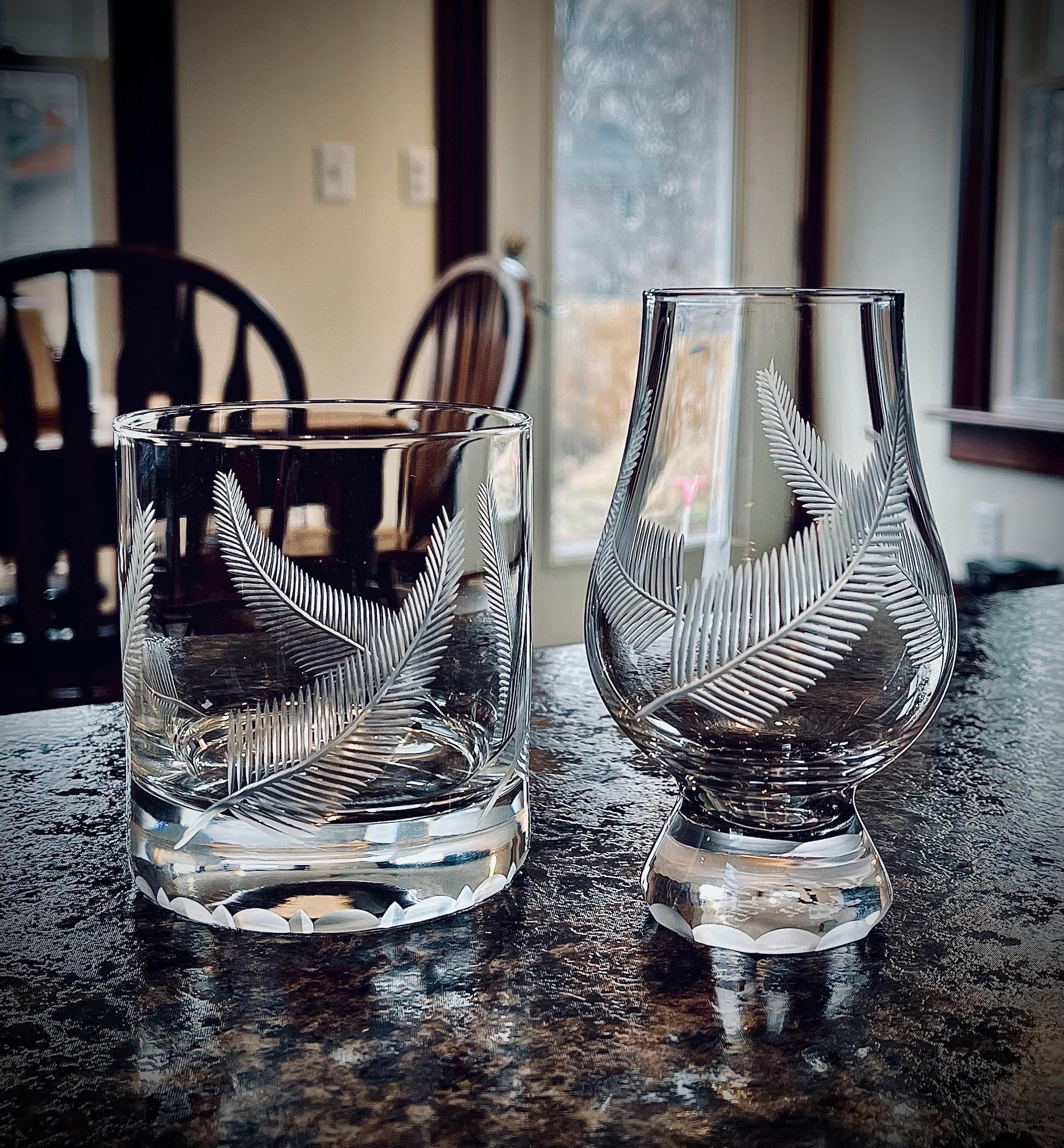 Bicchiere da whisky personalizzato, bicchiere da bourbon, bicchiere da whisky scozzese inciso a mano, set Glencairn, regalo per degustazione di whisky