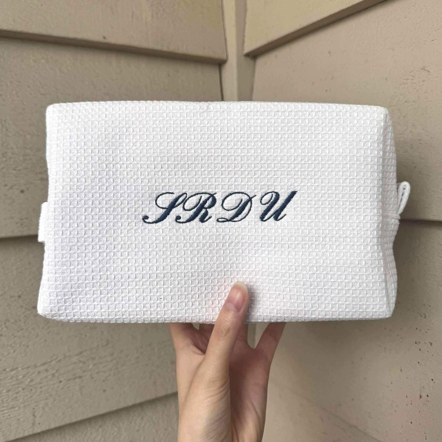Borsa cosmetica classica a nido d'ape con monogramma - Borsa per il trucco personalizzata - Borsa da viaggio per articoli da toeletta - Regalo per dam