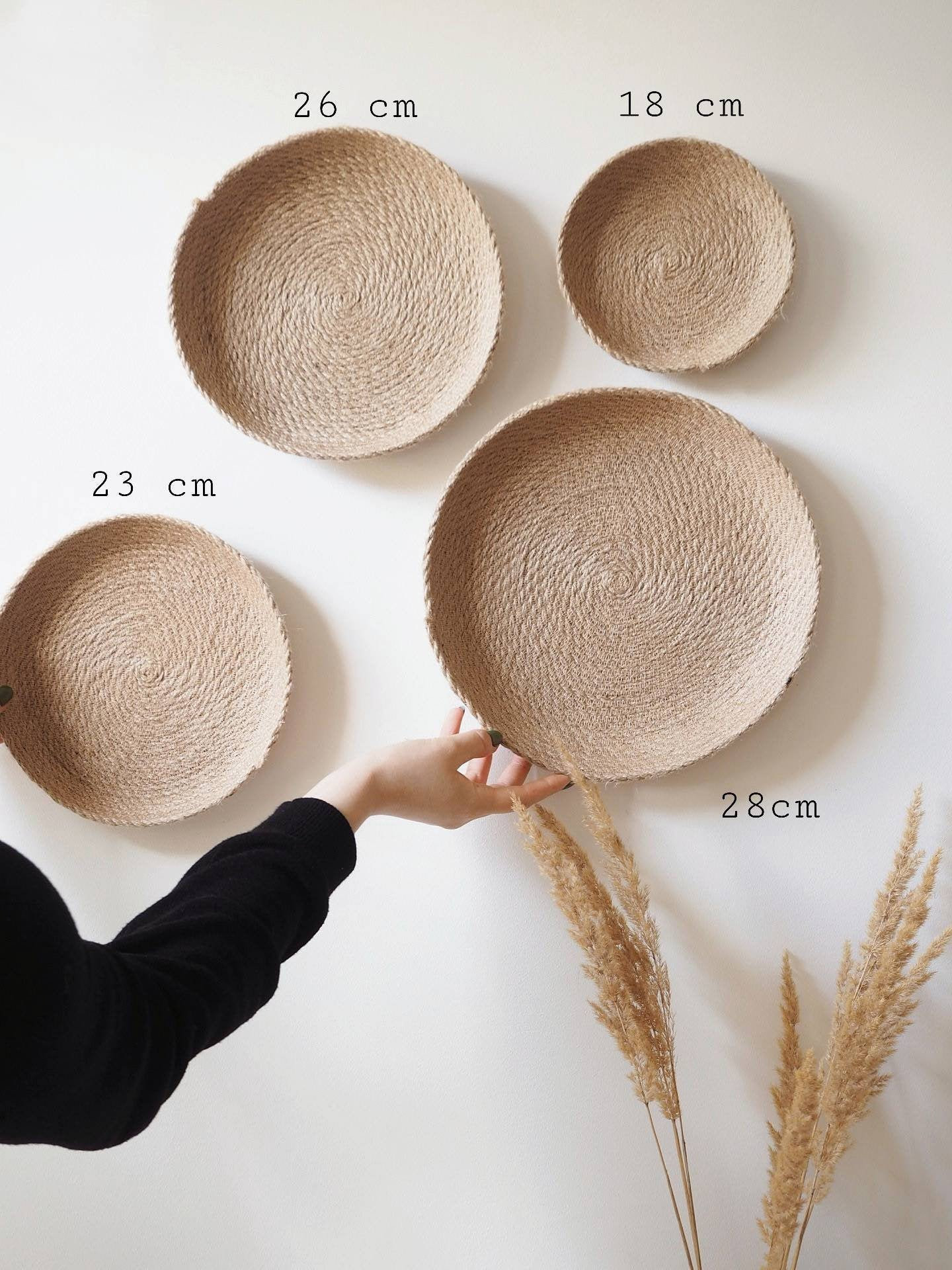 Set di 4 cestini da appendere alla parete, cestini intrecciati, decorazioni da parete con cestini, arte da parete in juta boho, set di cestini african