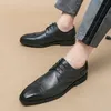 2025 neue Herren-Oxford-Schuhe aus Leder im britischen Stil, lässige Business-Lederschuhe, hochwertige Mode, Party, Schnür-Low-Top-Herrenschuhe