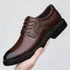 Marken-Schuhe aus echtem Leder, rutschfest, schwarz, braun, mit dicken Sohlen, lässige Business-Schuhe für Herren, Größe 50, soziales gemeinsames Rindsleder im Angebot