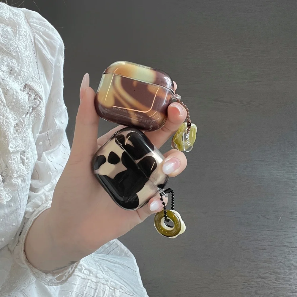 [Jbd] Unregelmäßige verschmierte Plakette mit Blumenanhänger, geeignet für AirPods4 Schutzhülle Apple 1/3 kabelloses Bluetooth-Headset Image