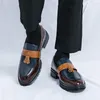 Dicke Sohlen Herren Slipper trend ige Farb blockierung Design Outdoor Freizeit Party Business Herren Hochzeits schuhe plus Größe 38-46