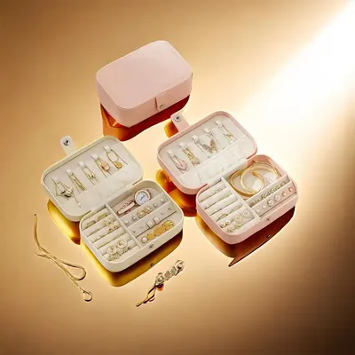 Travel portable medium-sized jewelry box, simple PU leather jewelry box, ring necklace jewelry storage box, earring earring box