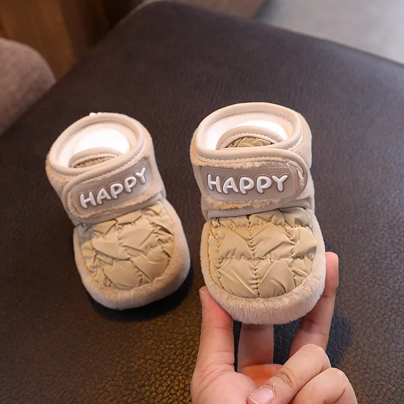 Herbst und Winter Plüsch dicke Babyschuhe Baby warme Schuhe und Socken für 6–12 Monate Wanderschuhe mit weichen Sohlen Anti-Rutsch-Schuhe Image