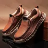 Große Herrenschuhe 2025, Frühling und Sommer, weiche Sohle, lässige Lederschuhe, modisch, Vintage, leicht, bequem, Slip-on-Flats