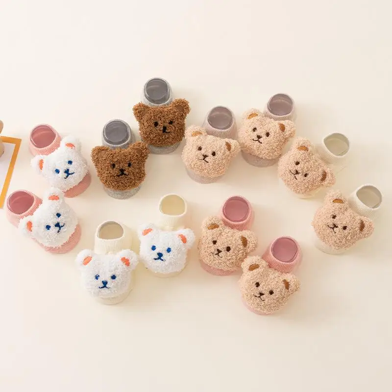 Little Bear Doll Anti-Rutsch-Bodensocken Baby Cute Home Bodensocken Vielseitige Freizeit-Bootssocken Babysocken Image