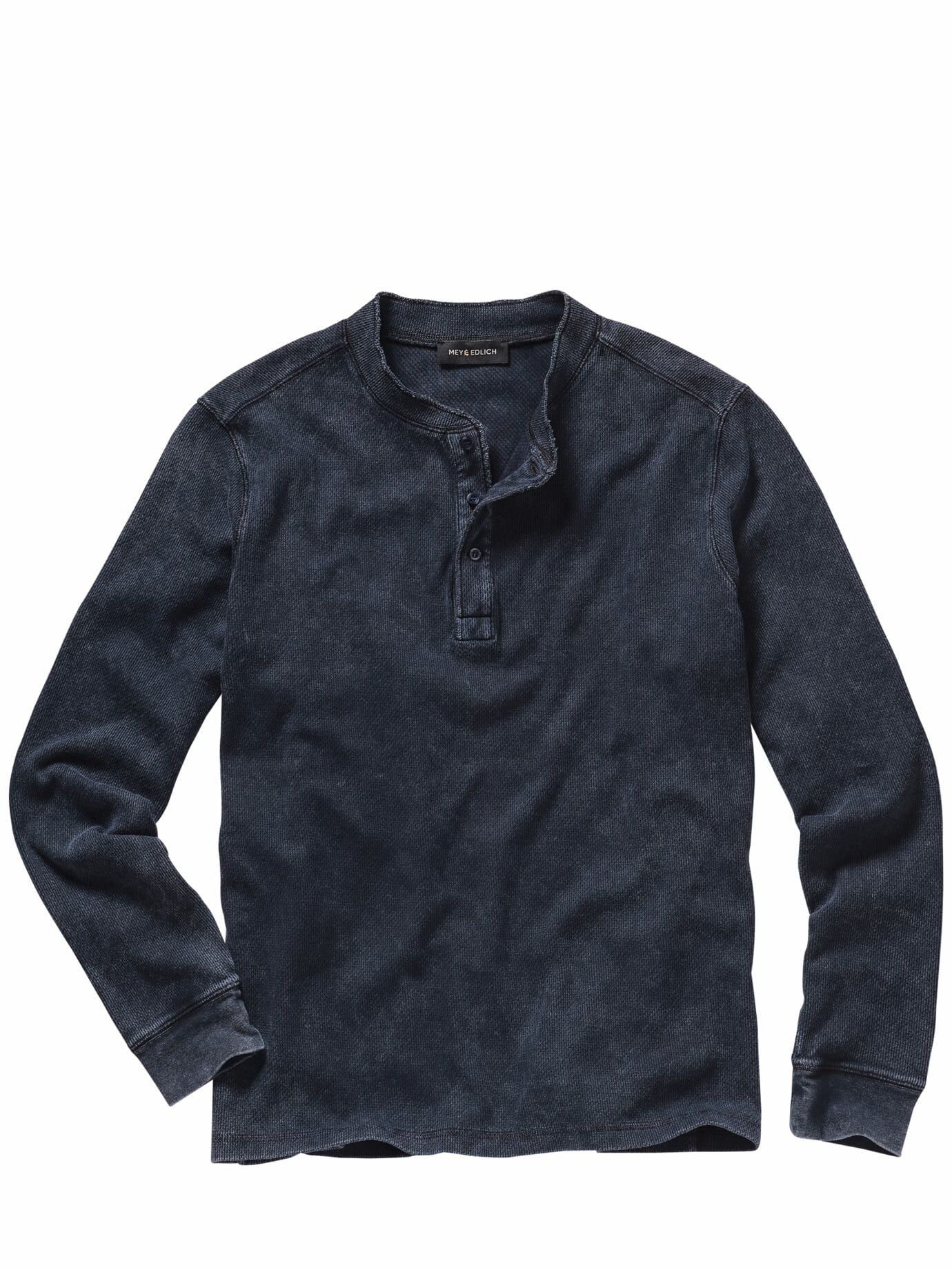 Henley-Shirt Image