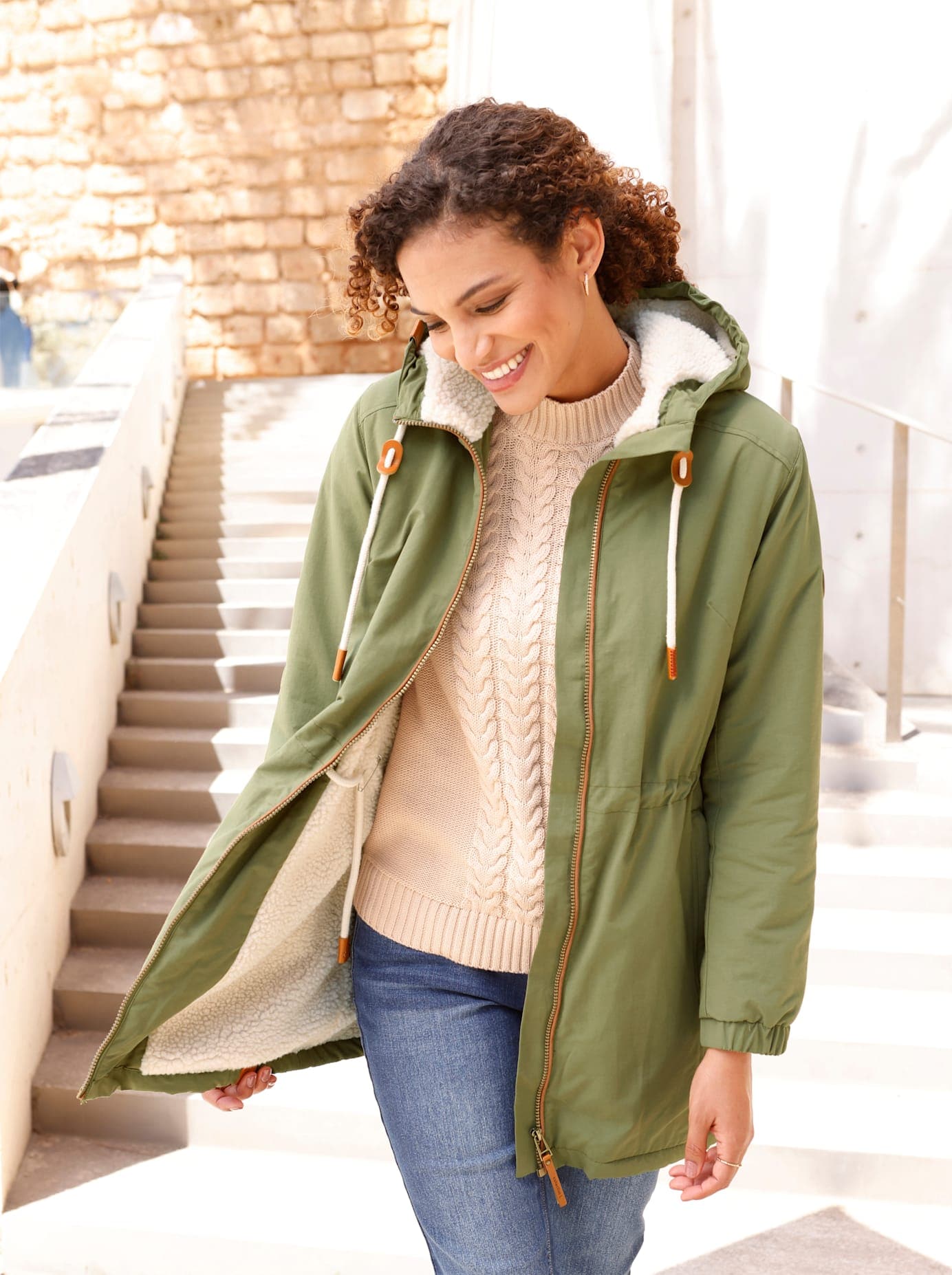 Parka CASUAL LOOKS, Damen, Gr. 38, grün (oliv), 60% Baumwolle, 40% Polyamid, Wattierung:100% Polyester, Ärmelfutter:100% Polyester, unifarben, Jacken Image