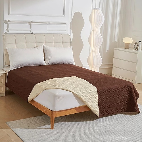 Gepolstertes wasserdichtes Bettcover - Leichte waschbare Decke Matratzenauflage Mehrzweck-Bettüberwurf Image