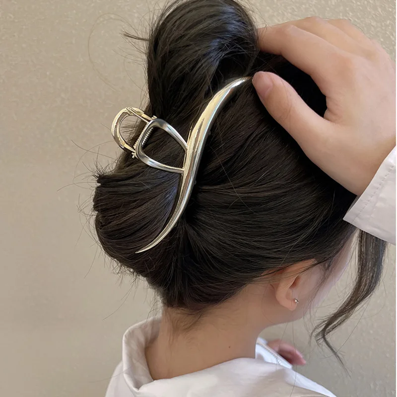 Frauen Legierung Haar Klaue Barrettes Metall Haarnadel Krabben Haar Clips Bogen Geometrische Party Haar Zubehör Frauen Mädchen Headwear Pferdeschwanz Image