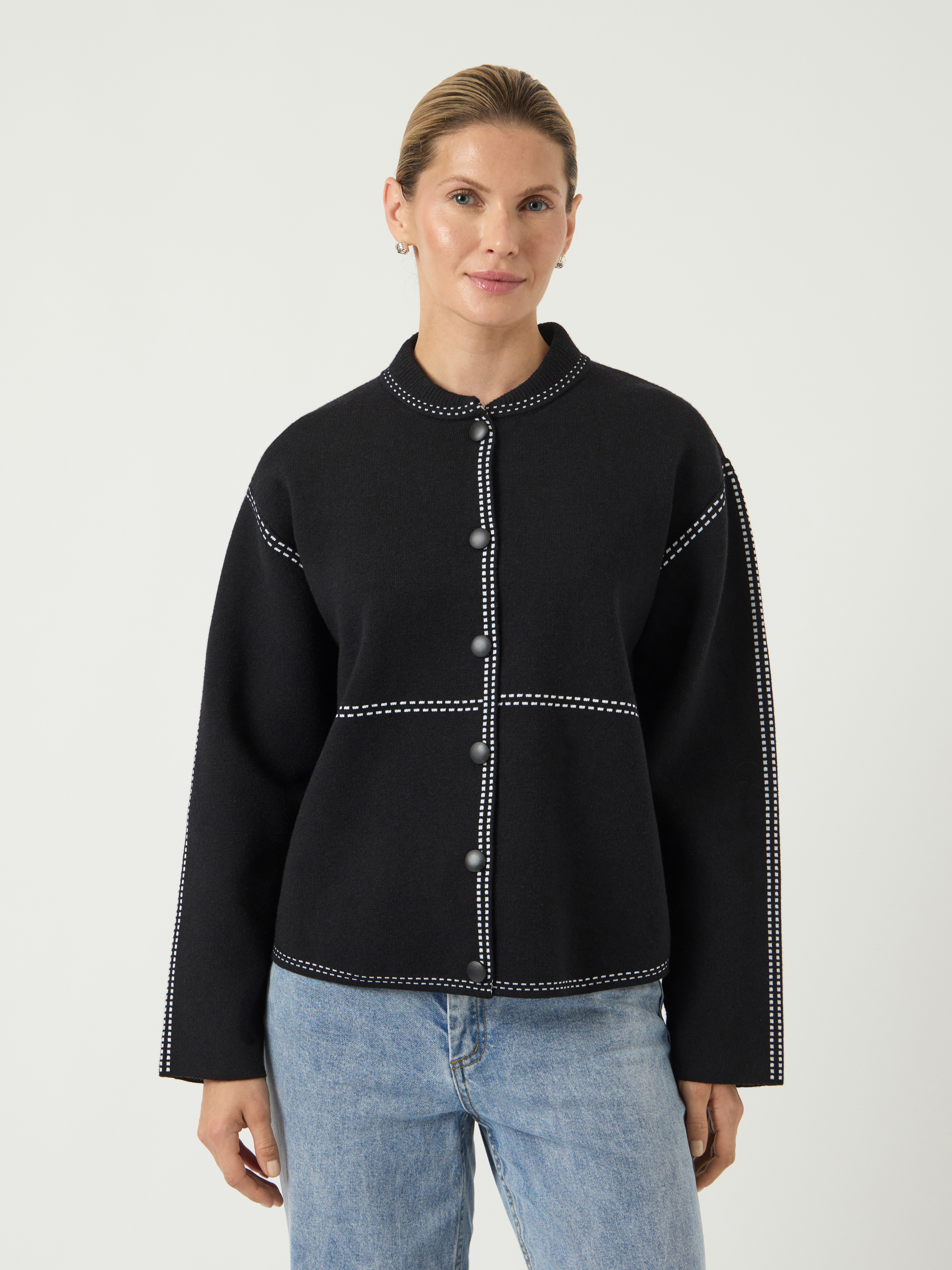 Strickjacke Y.A.S "YASJENA LS KNIT CARDIGAN S. NOOS", Damen, Gr. L, weiß (schwarz detail:star weiß stitch), Strick, Obermaterial: 38% Viskose, 33% Polyester, 21% Nylon, 8% Wolle, unifarben, regular fit normal, Rundhals, Strickjacken Strickjacke,...