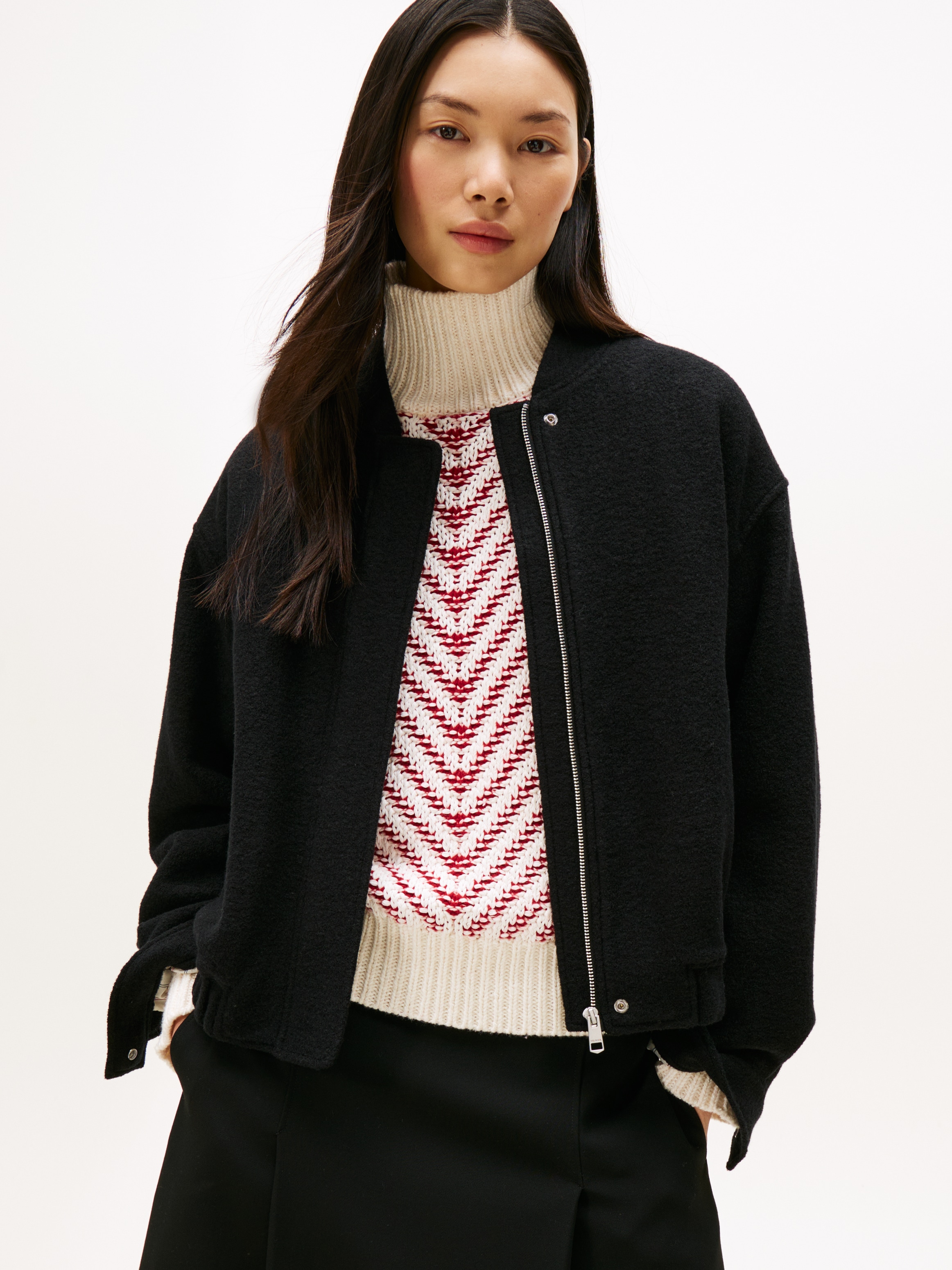 Bomberjacke TOMMY HILFIGER "WOOL TEXTURE REG BOMBER", Damen, Gr. 38, schwarz, Web, Obermaterial: 78% Wolle, 22% Polyester, unifarben, Jacken, mit Wolle Image