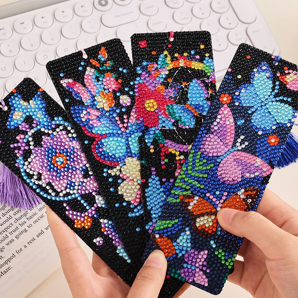 4-teiliges Diamant-Lesezeichen-Set, Schmetterlings-Blumen-Lesezeichen mit farbigen Quasten, PET, einseitiger Aufkleber, Lesezeichen, Planer-Zubehör Image