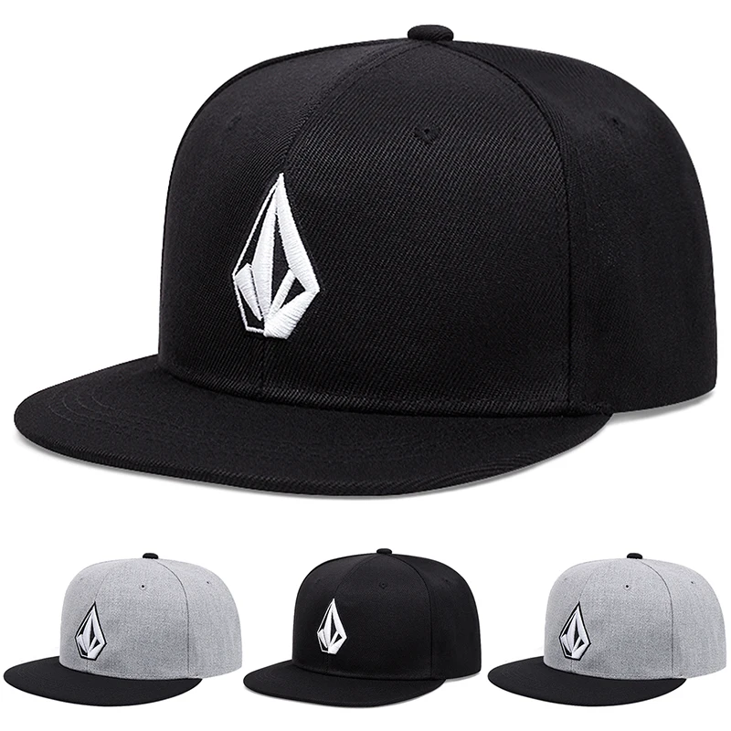 2025 Nuovo semplice cappello a tesa piatta con ricamo a diamante Cappello hip-hop pop da strada Cappello parasole per il tempo libero quotidiano Cappello da baseball unisex