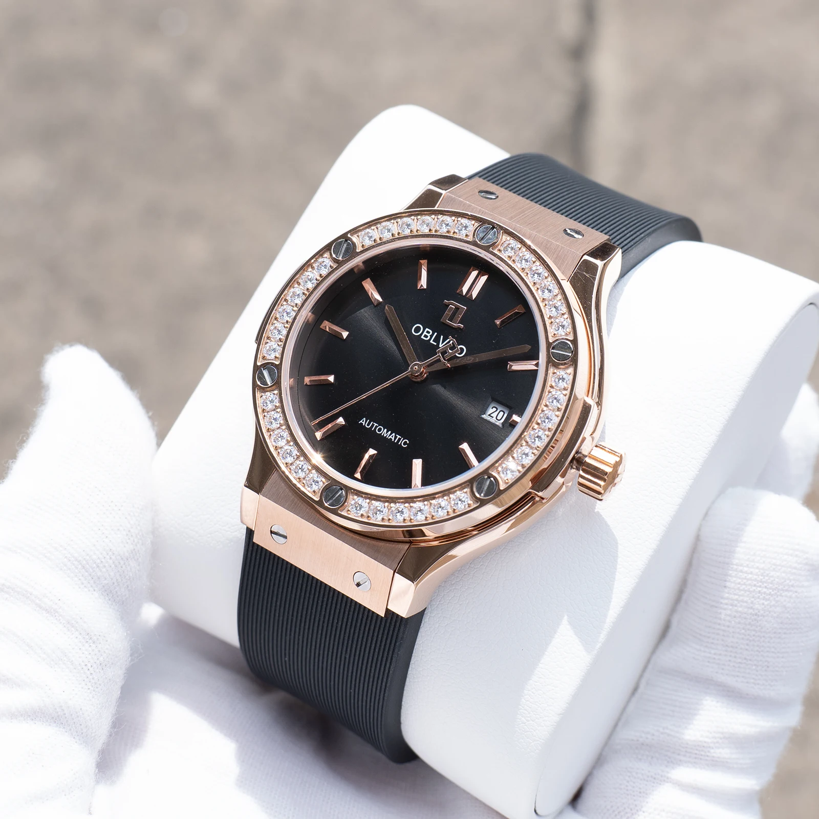 OBLVLO Herren-Luxus-Herrenuhr, Roségold, schwarzes Zifferblatt mit Diamanten, Lünette, Automatikuhr, wasserdichtes Gummiband, mechanischer Zeitmesser HM-SIM-D Image