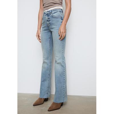 Stradivarius D74 Slit fit flared jeans MEDIUM LIGHT BLUE DENIM 12