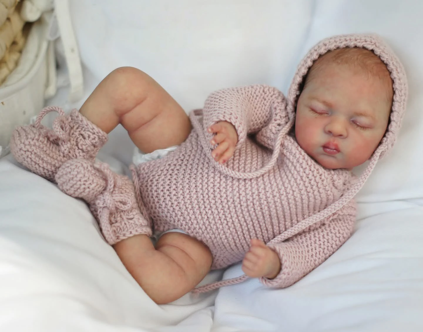 NPK 12 Zoll Soft Touch Reborn Baby Doll – Mädchen Luna Kuschelige Kunstpuppe mit mehreren Lagen Malerei, weicher Stoffkörper Image