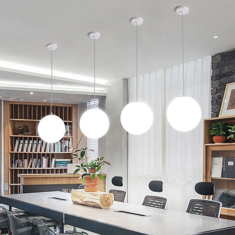 Weiße Kugel Glas Pendelleuchte Einfache Restaurant Bar Theke Hängende Kronleuchter Café Innendekoration Beleuchtungskörper Weiß Glaskugel Anhänger Licht Mall Schlafzimmer Milch Ball Runde Globale