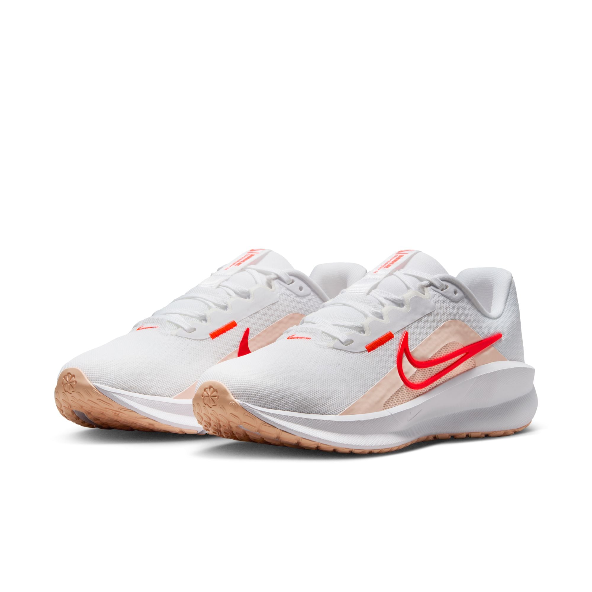 Laufschuh NIKE "W DOWNSHIFTER 13", Gr. 40,5, weiß (weiß, bright crimson, washed coral), Synthetik, Textil, Schuhe