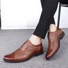 Europäischen Stil Braun Leder Schuhe Mann Plattform Spitz männer Kleid Schuhe Große Größe 38-48 Qualität Elegante Schuhe für Männer