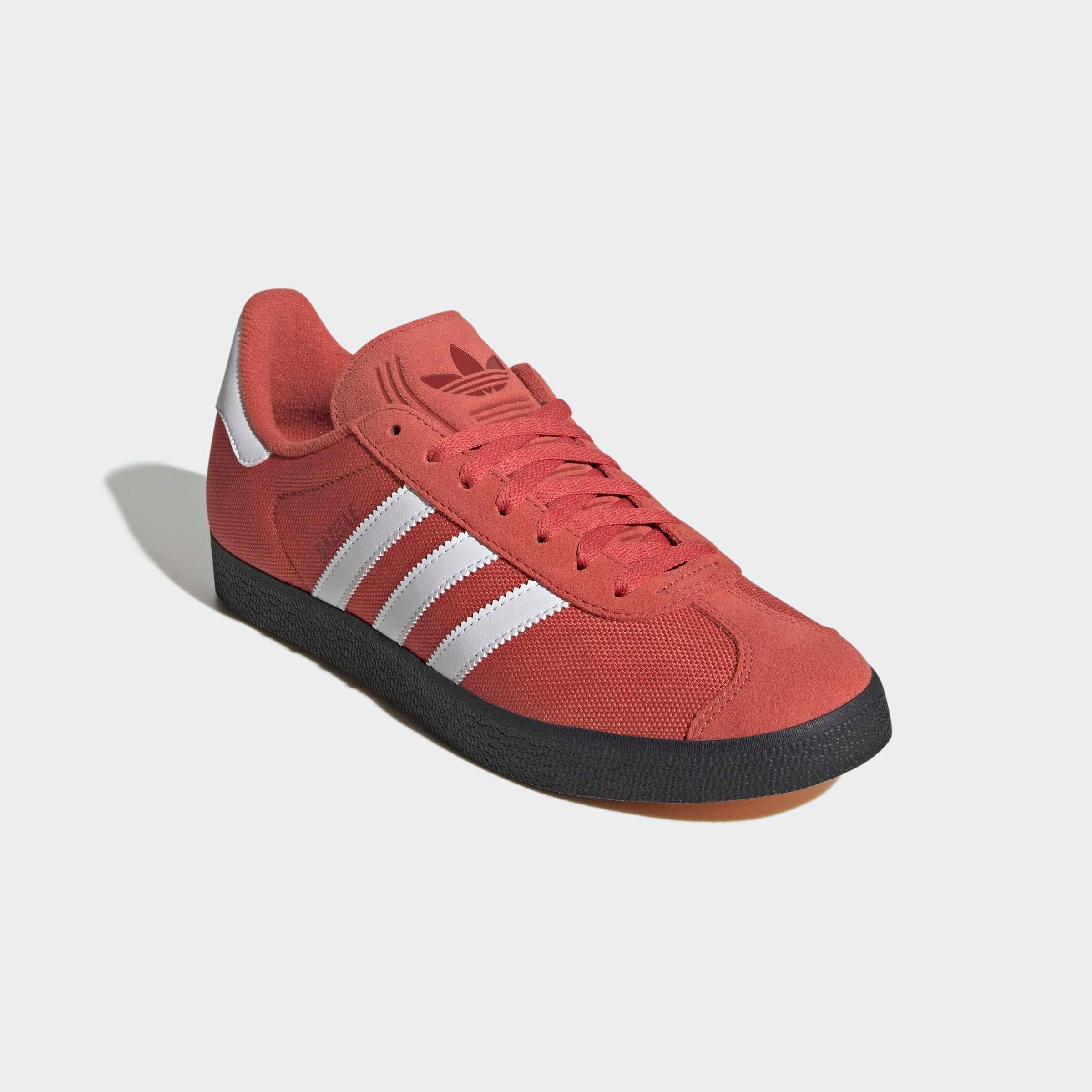 Sneaker ADIDAS ORIGINALS "GAZELLE", Gr. 37, weiß (crew rot, cloud weiß, carbon), Leder, Textil, Sportlich, Schuhe