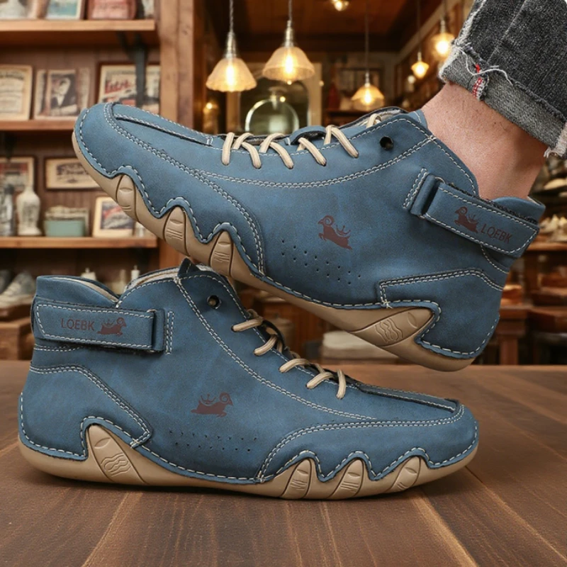 Modische High-Top-Herrenschuhe, Wildleder-Material, kreative Schnürung, Design-Schuhe für lässige Anlässe, zerrissene Jeans, herausgehend im Stil