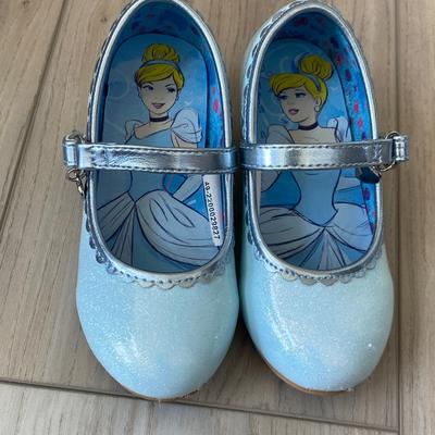 Disney Shoes | Disney Cinderella Sparkle Kids Shoes - Light Blue And Silver | Color: Blue/Silver | Size: 8g