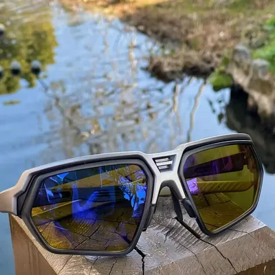 Polarized Sunglasses with Yellow Background and Blue Film for Fish Hunting Polarized Glasses,High Beauty Fashion Fishing Glasses