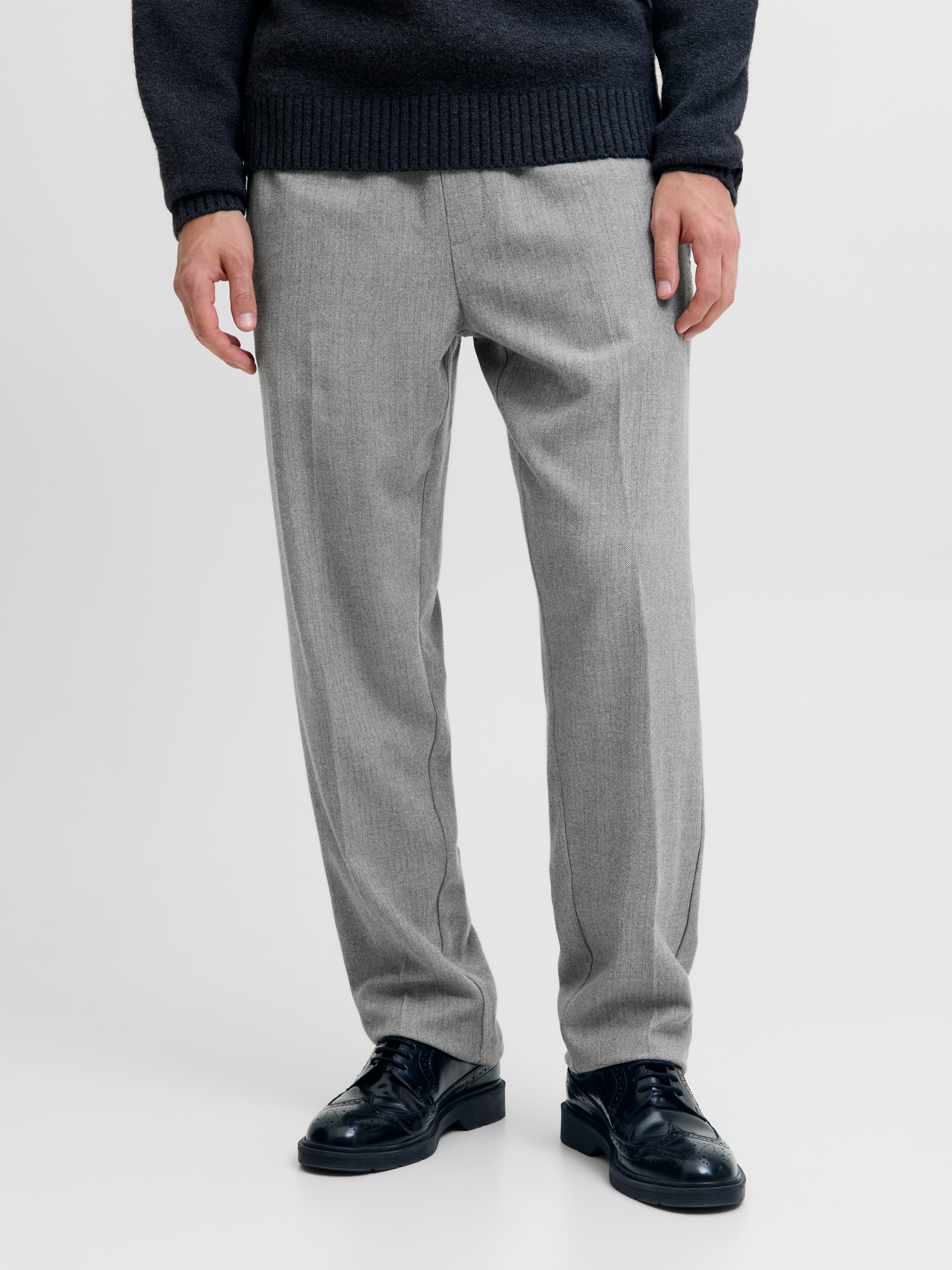 Jogginghose JACK & JONES "JPSTKANE EDWIN WINTER JOGGER LN", Herren, Gr. L, N-Gr, grau (grau melange), Web, Obermaterial: 63% Polyester, 30% Viskose, 5% Elasthan, 2% sonstige Fasern, meliert, relaxed fit knöchellang, Hosen Jogginghose