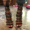 Punk Stil Nieten Verziert Riemchen Sandalen Runde Offene spitze Dünne High Heels Schuhe frauen Lace-up Sommer Party kleid Stilettos