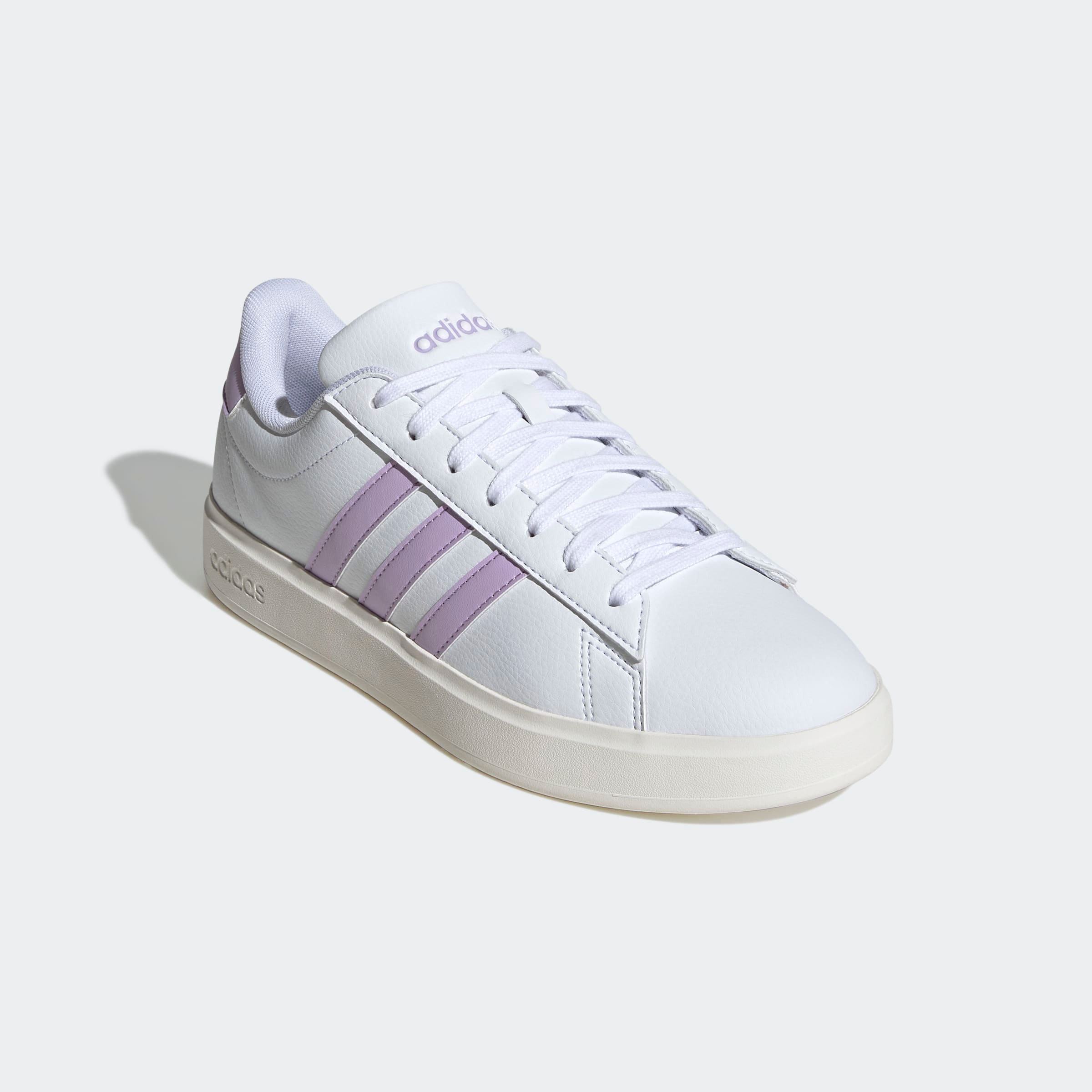 Sneaker ADIDAS SPORTSWEAR "GRAND COURT CLOUDFOAM LIFESTYLE COURT COMFORT", Damen, Gr. 40, weiß (cloud weiß, powder plum, core weiß), Synthetik, Schuhe Sneaker, Design auf den Spuren des adidas Superstar