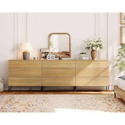 Modern Wood 3-Drawer Dresser With Reeded Design, Minimalist Dresser Organizer Storage