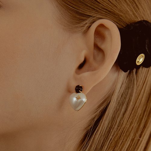 tatiana Onyx Pearl Heart Earring EC1950